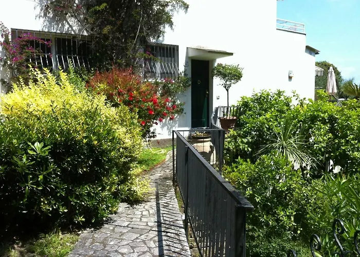 Semesterbostad Casa Pineta